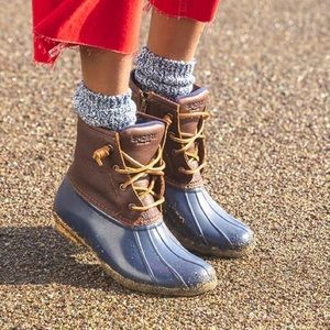 Sperry Women’s Saltwater Duck Boot Tan/Navy 7.5